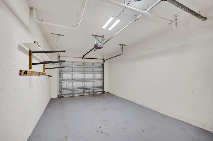 One Car Garage #11