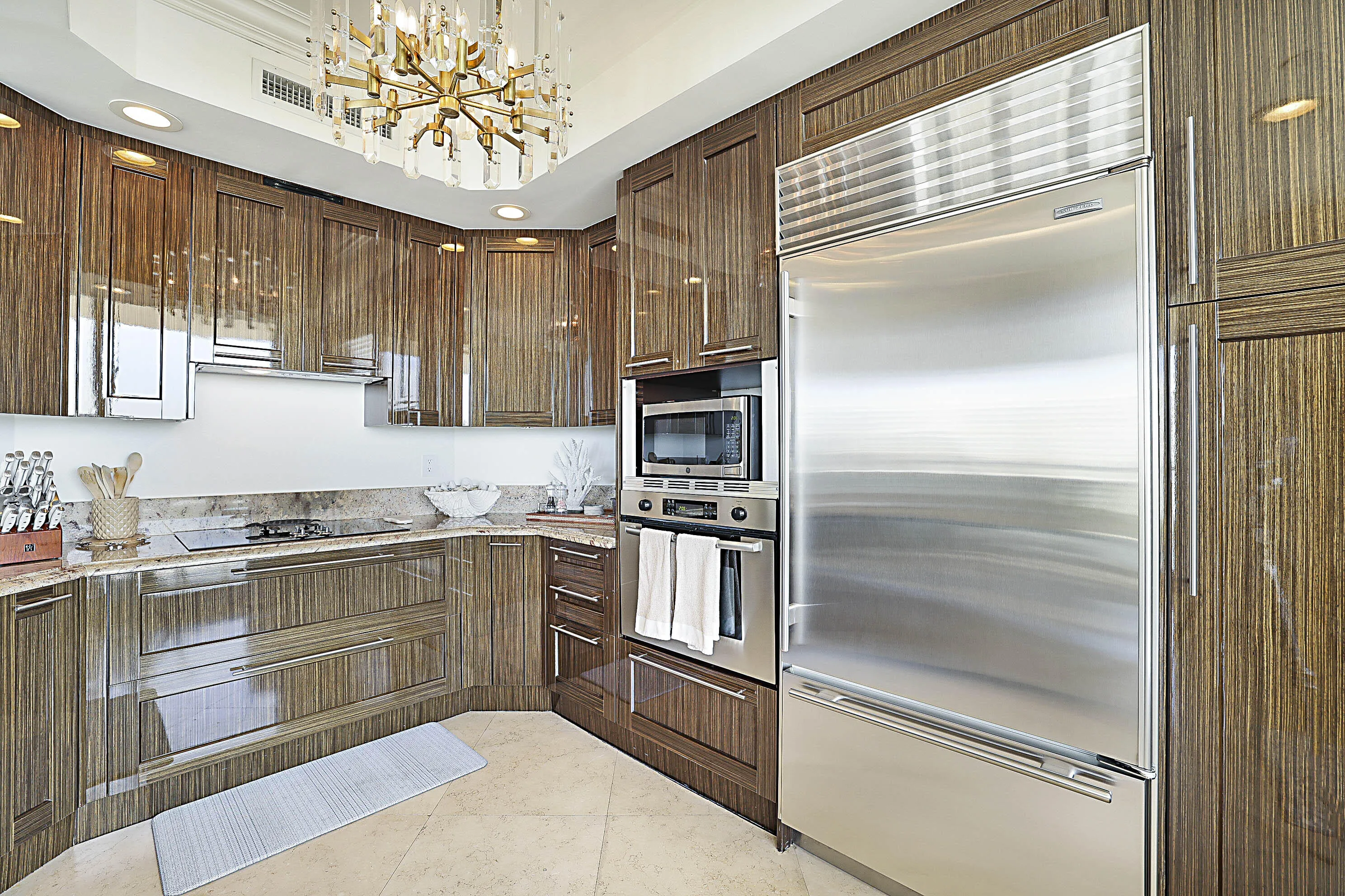 2700 N Ocean Dr 1006 -6