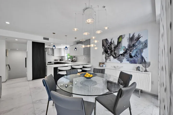 700 NE 14th Ave #312 00006-1