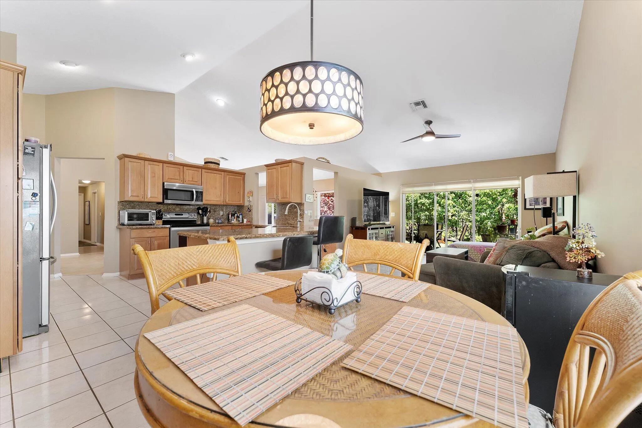 17-3715 Lancewood Place_017