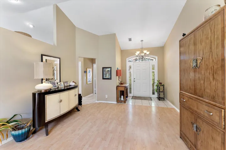 08-3715 Lancewood Place_008