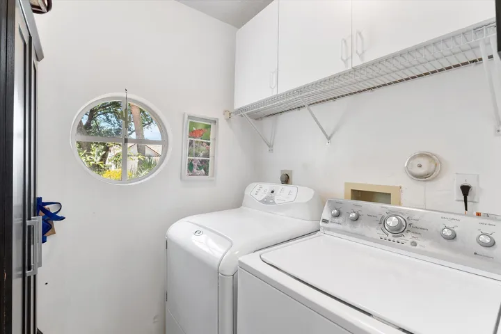37-3715 Lancewood Place_037