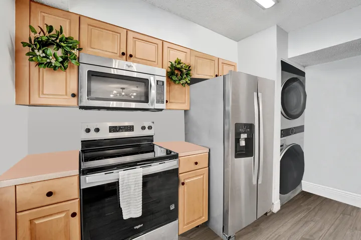 Well equipped kitchen