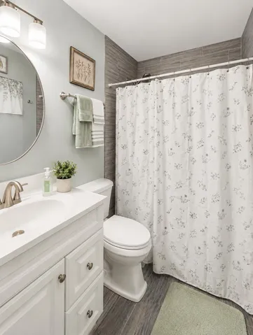 primary suite bathroom