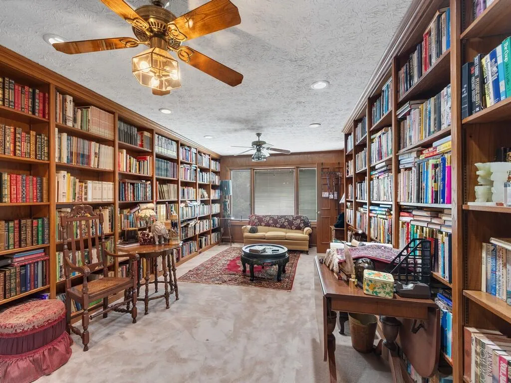 Property photo 34