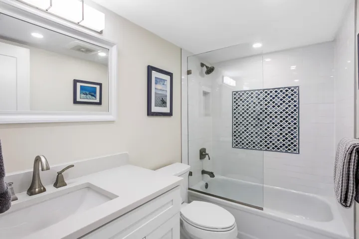 2nd Bathroom