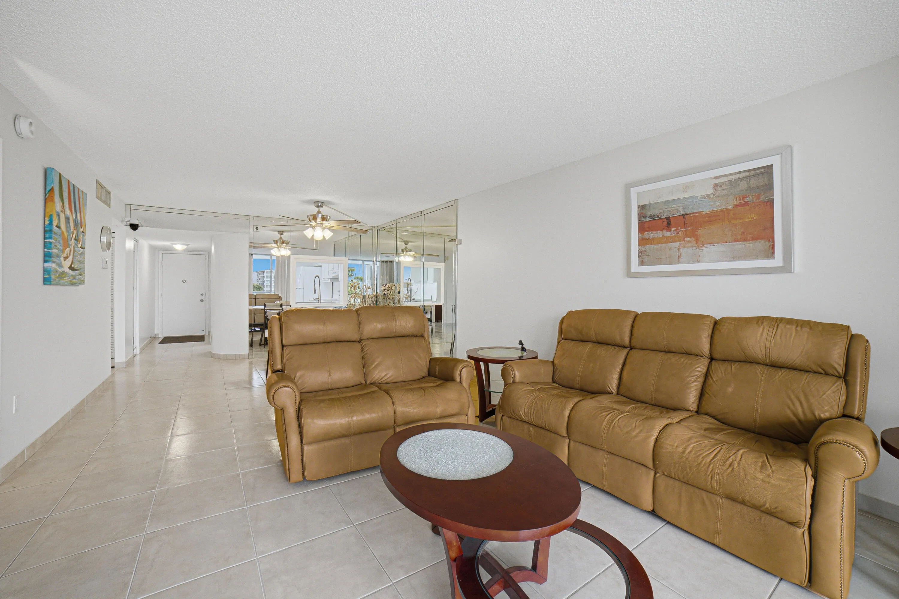 Livingroom - C