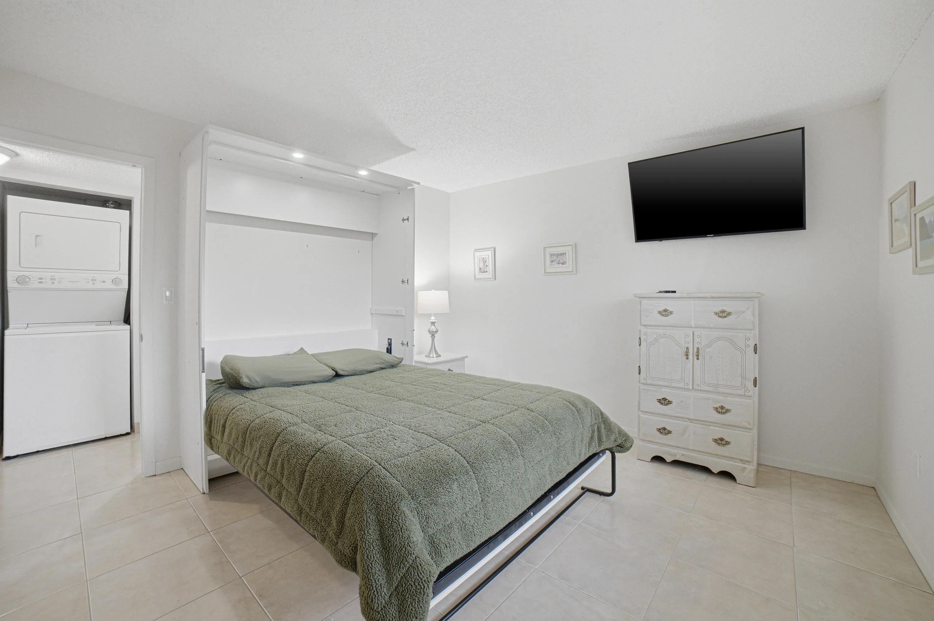 Bedroom 1 - B