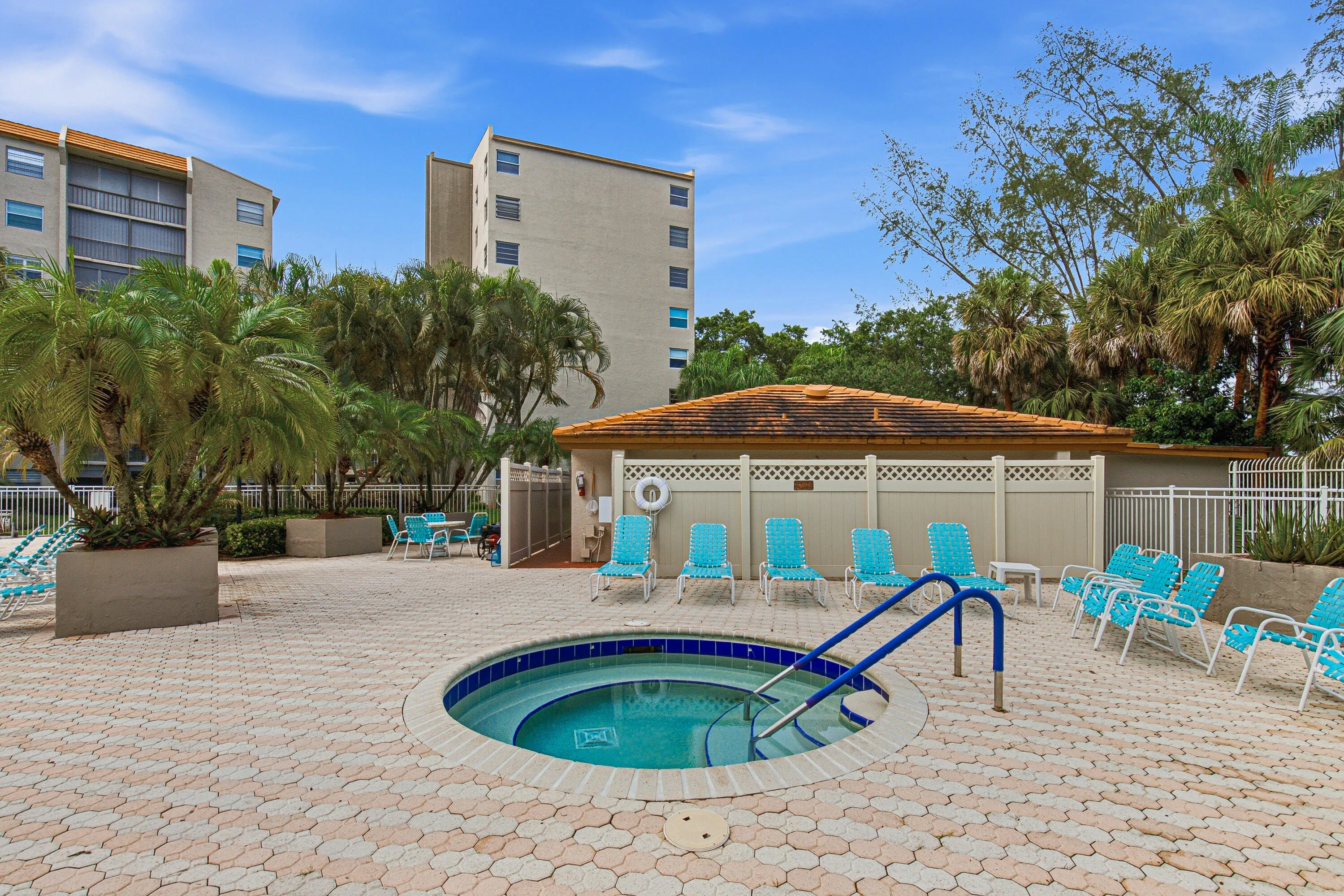 Amenities - Hot tub
