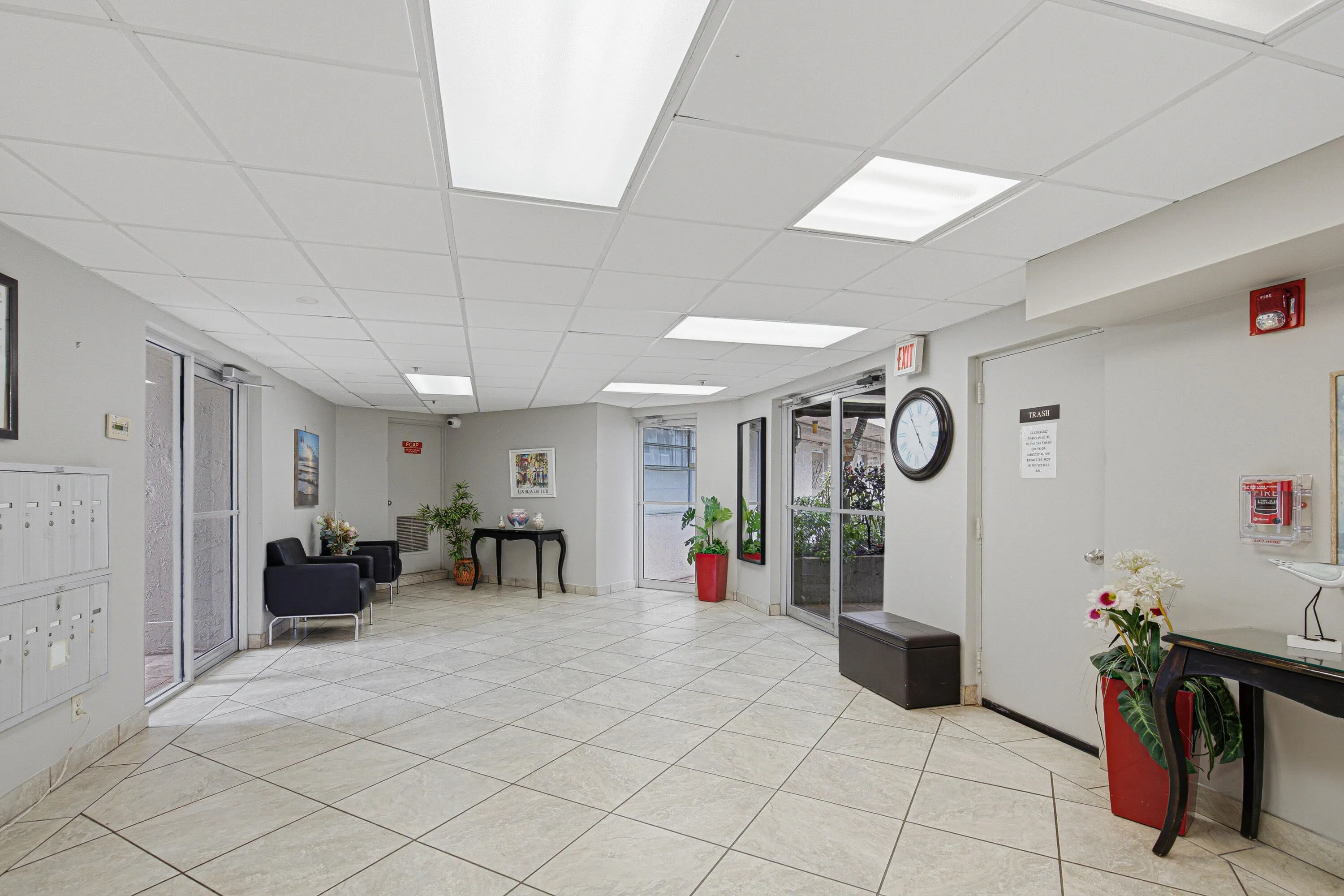 Amenities - Lobby