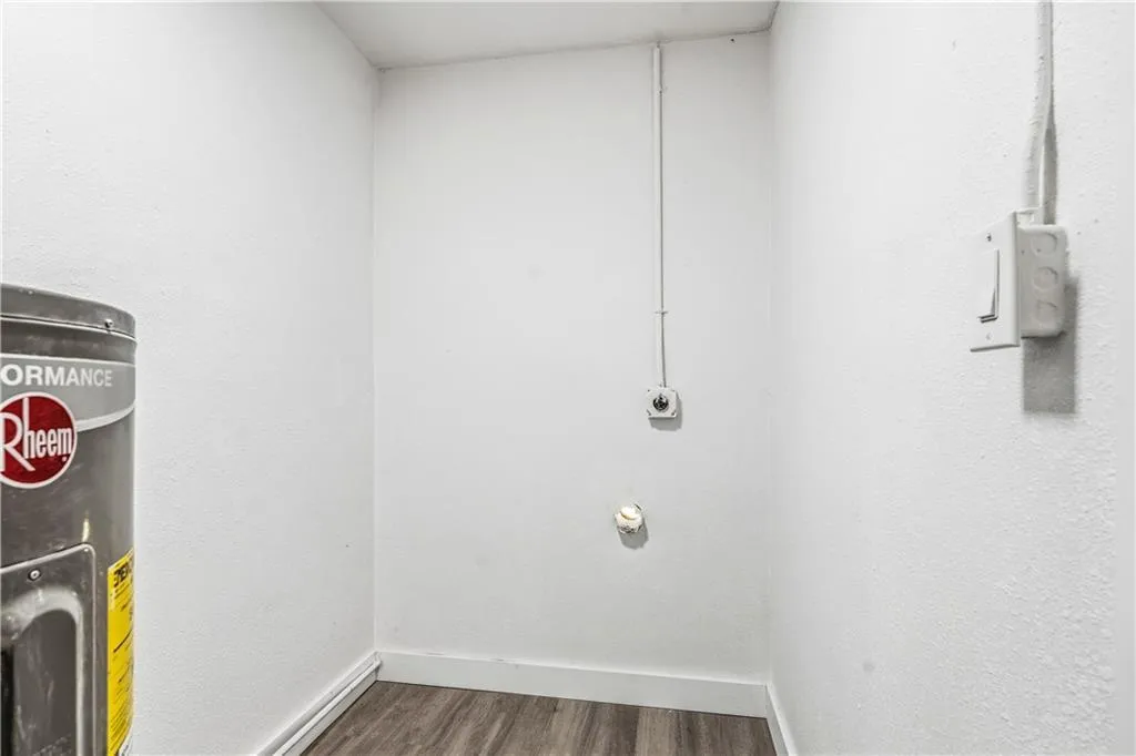 Property photo 31