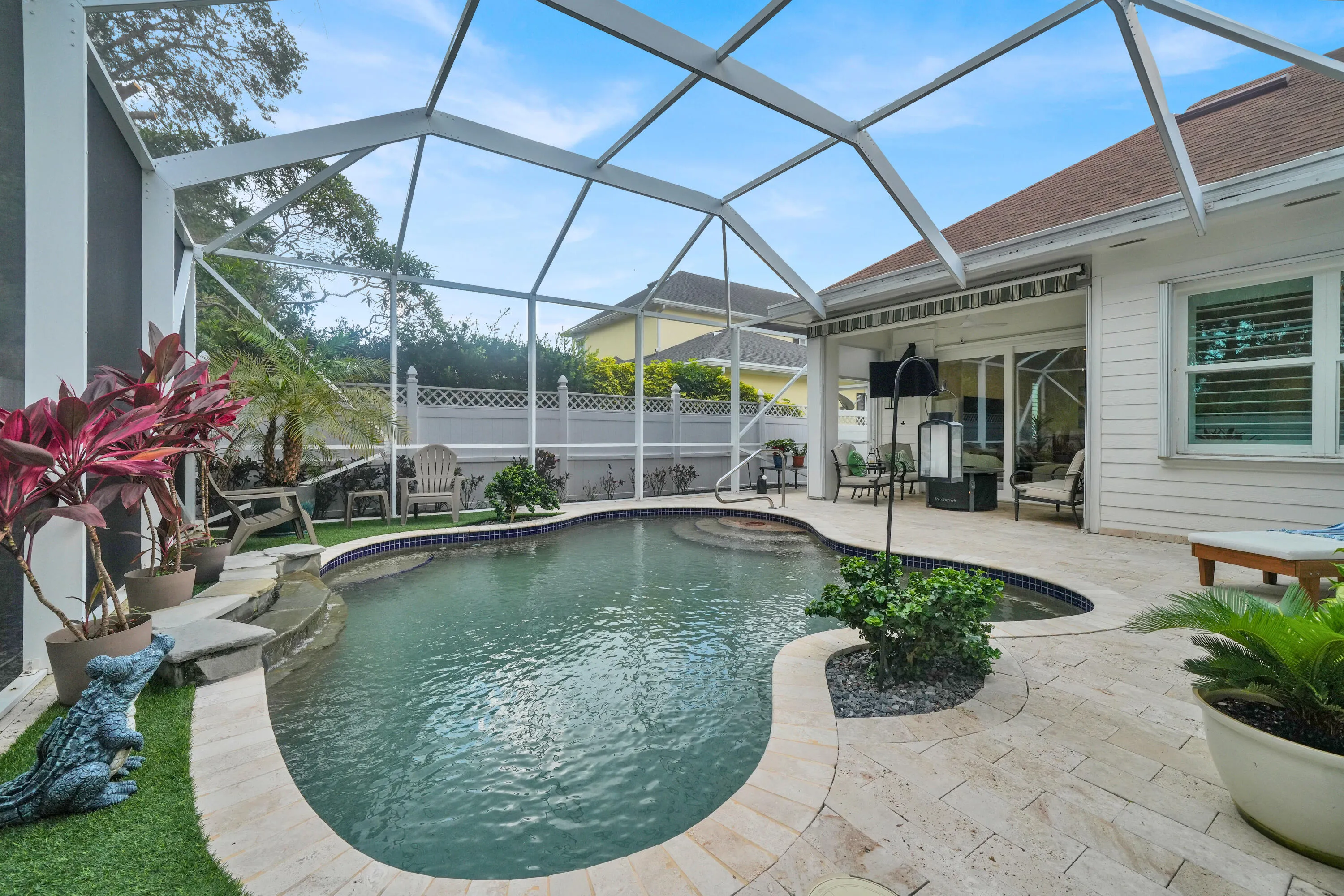 Pool Daylight