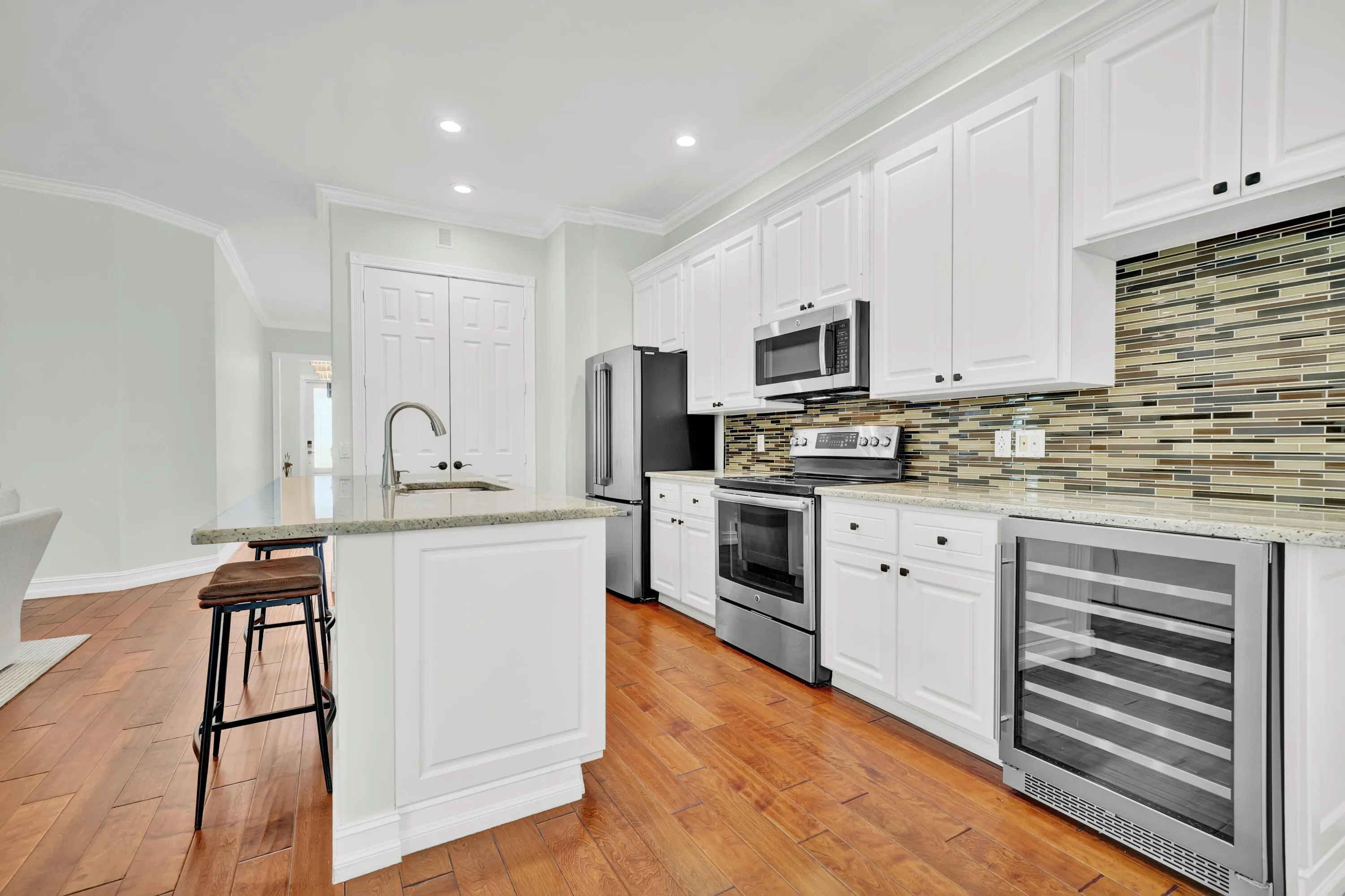 Kitchen & Beverage Cooler