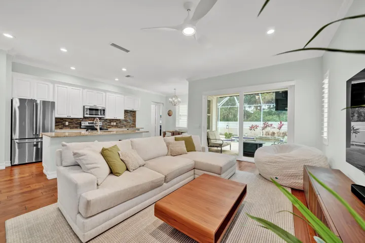Great Room to Kitchen