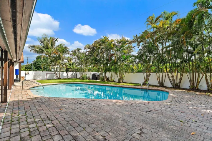 078-88RiverDr-Tequesta-SMALL