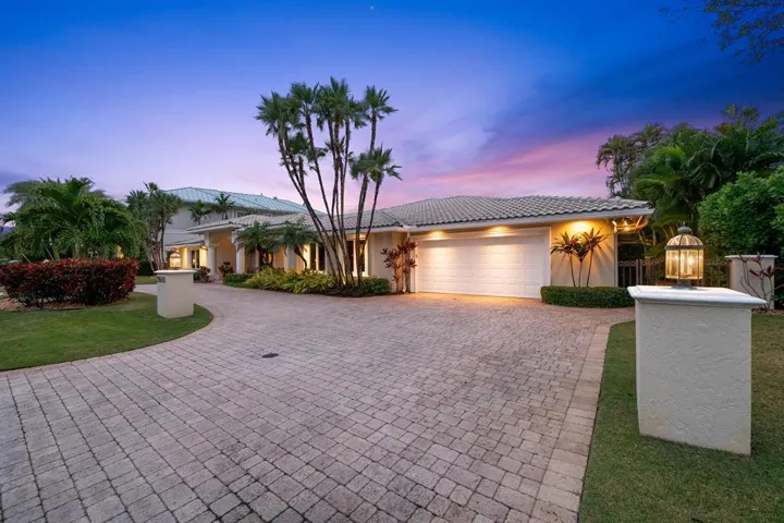DRIVEWAY/GARAGE