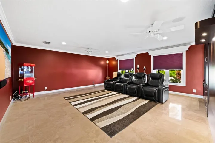 BEDROOM #4/THEATER