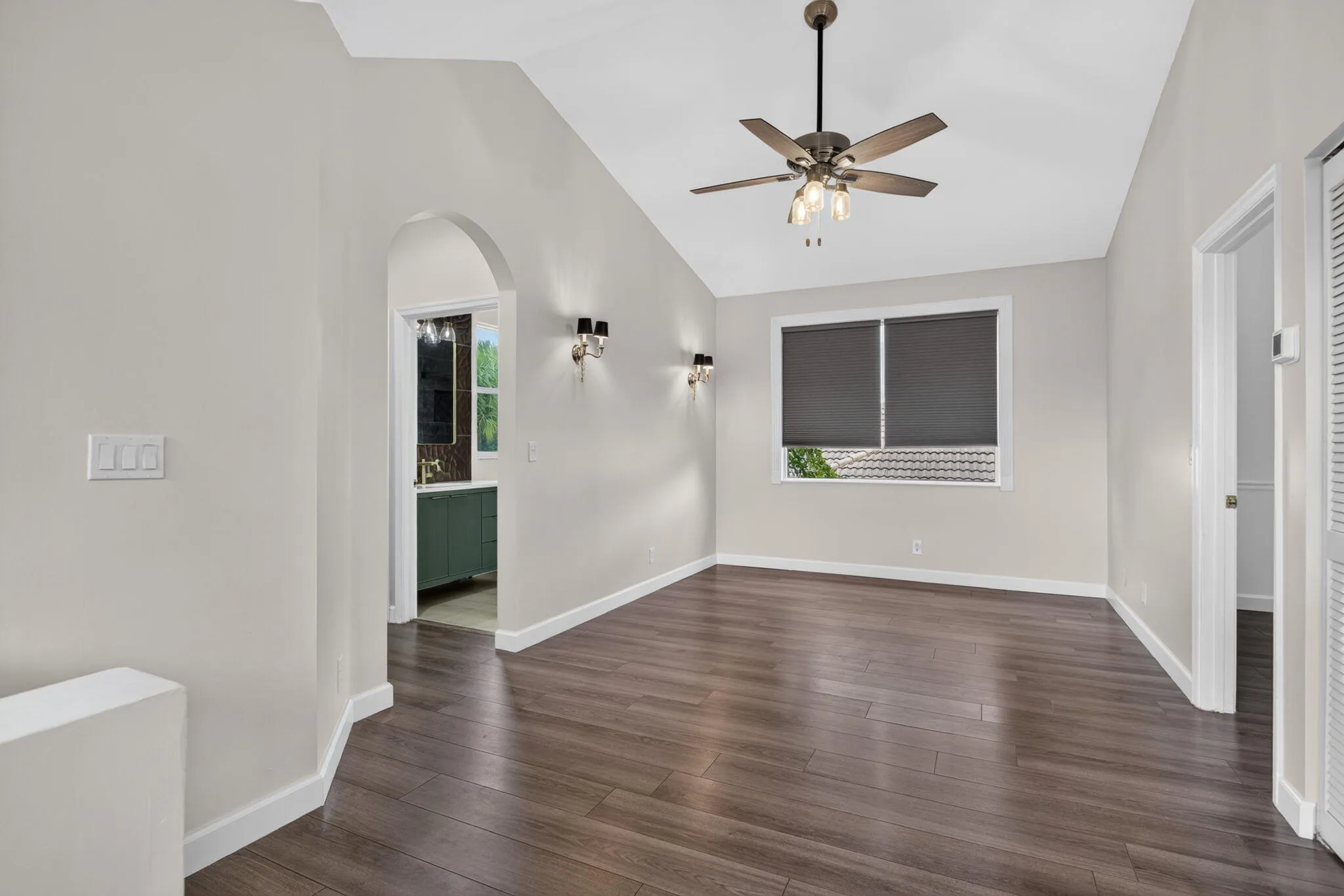 47-web-or-mls-6443-6836