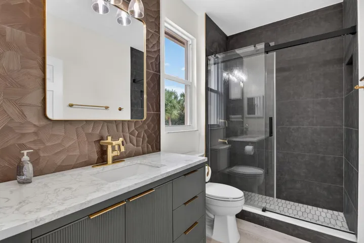 37-web-or-mls-6443-6786