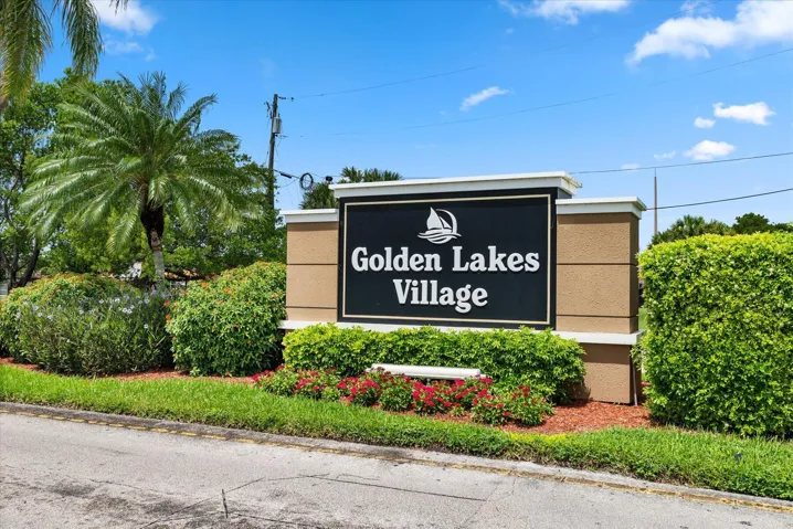 Golden Lakes a Premier Active 55+ Communities of West Palm Beach