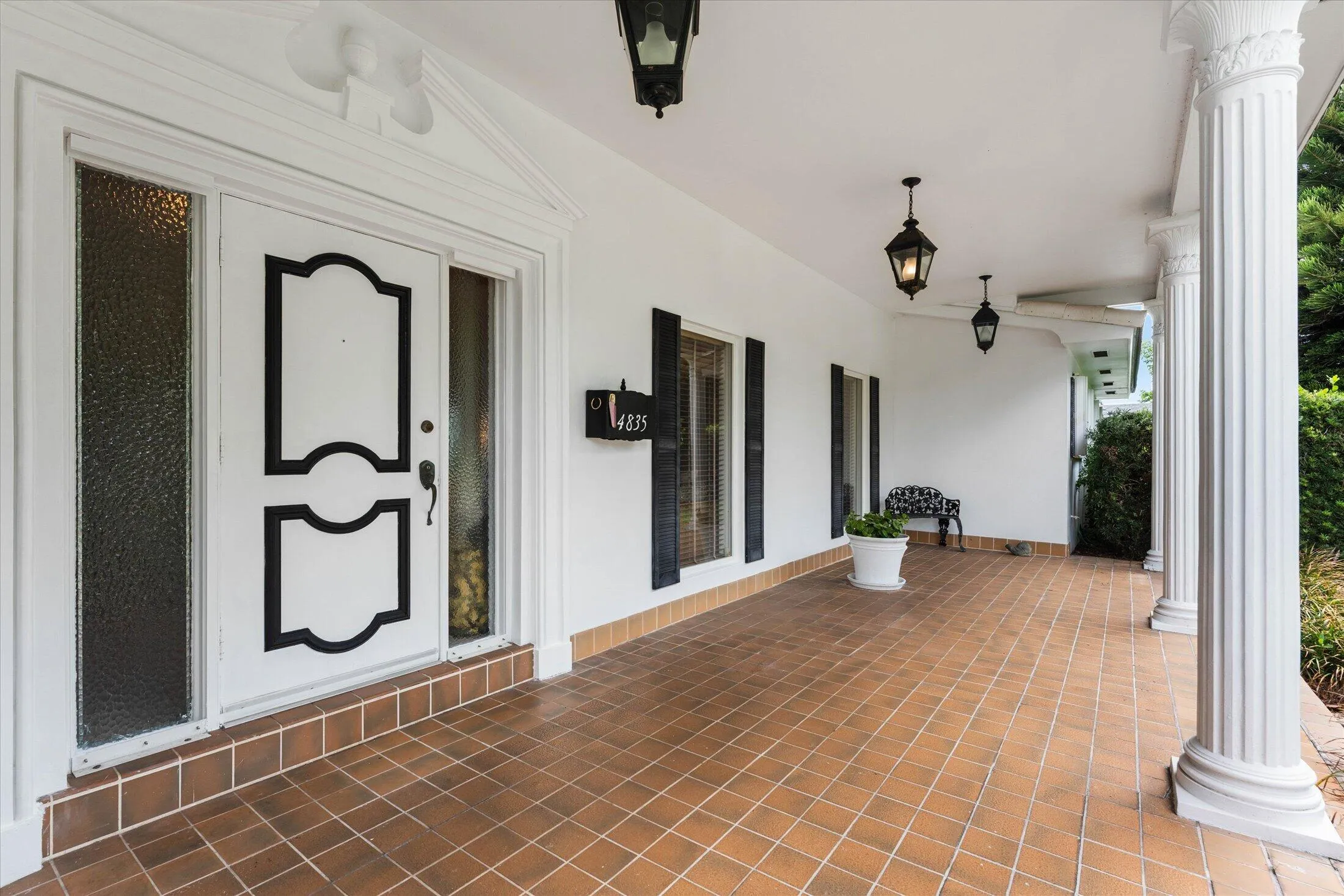 06-4835 Pierce St, Hollywood-6