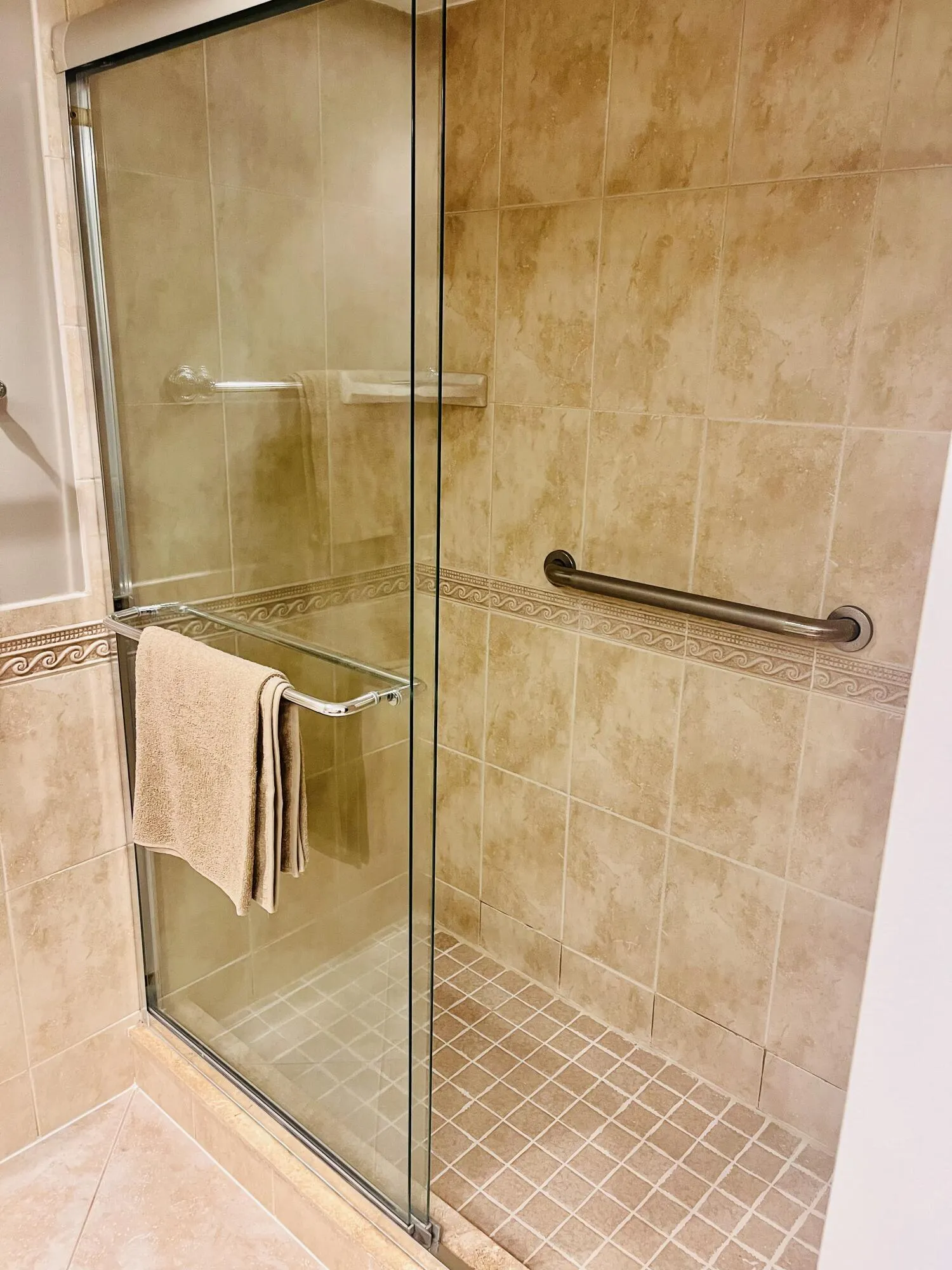 Guest Bath 1