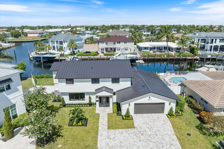 29-3711 NE 27th Ave LHP, FL-900