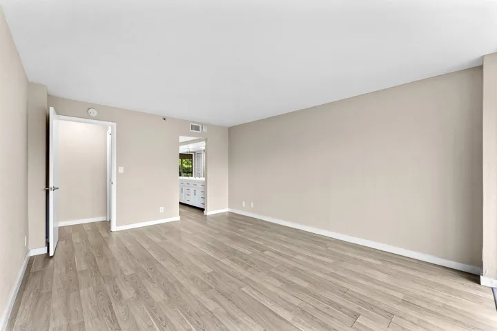 020-6420BocaDelMarDrive-207-BocaRaton-FL