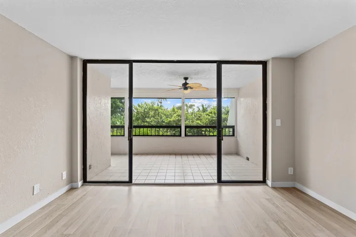 027-6420BocaDelMarDrive-207-BocaRaton-FL