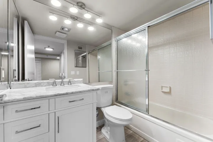 016-6420BocaDelMarDrive-207-BocaRaton-FL