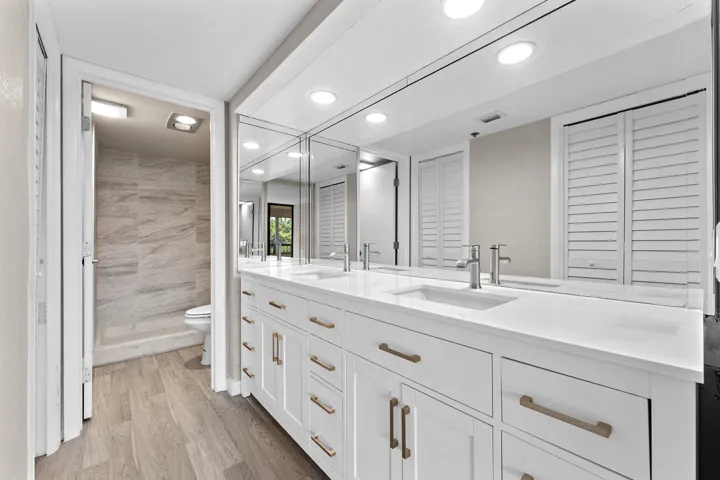 022-6420BocaDelMarDrive-207-BocaRaton-FL