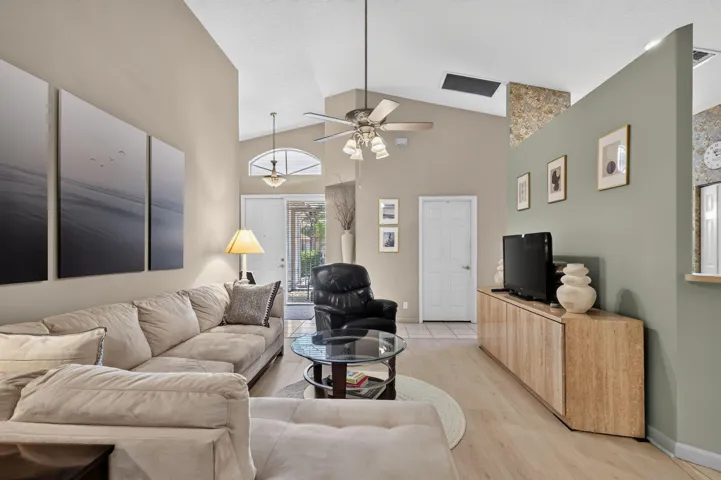 11-web-or-mls-5P1A5798