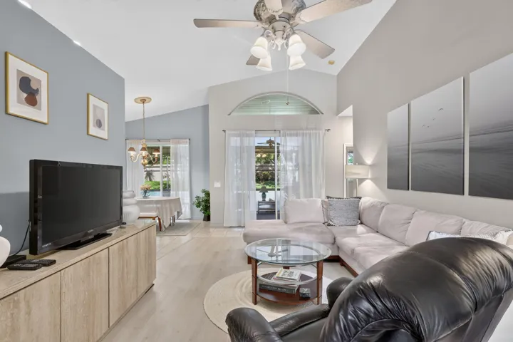 12-web-or-mls-5P1A5805