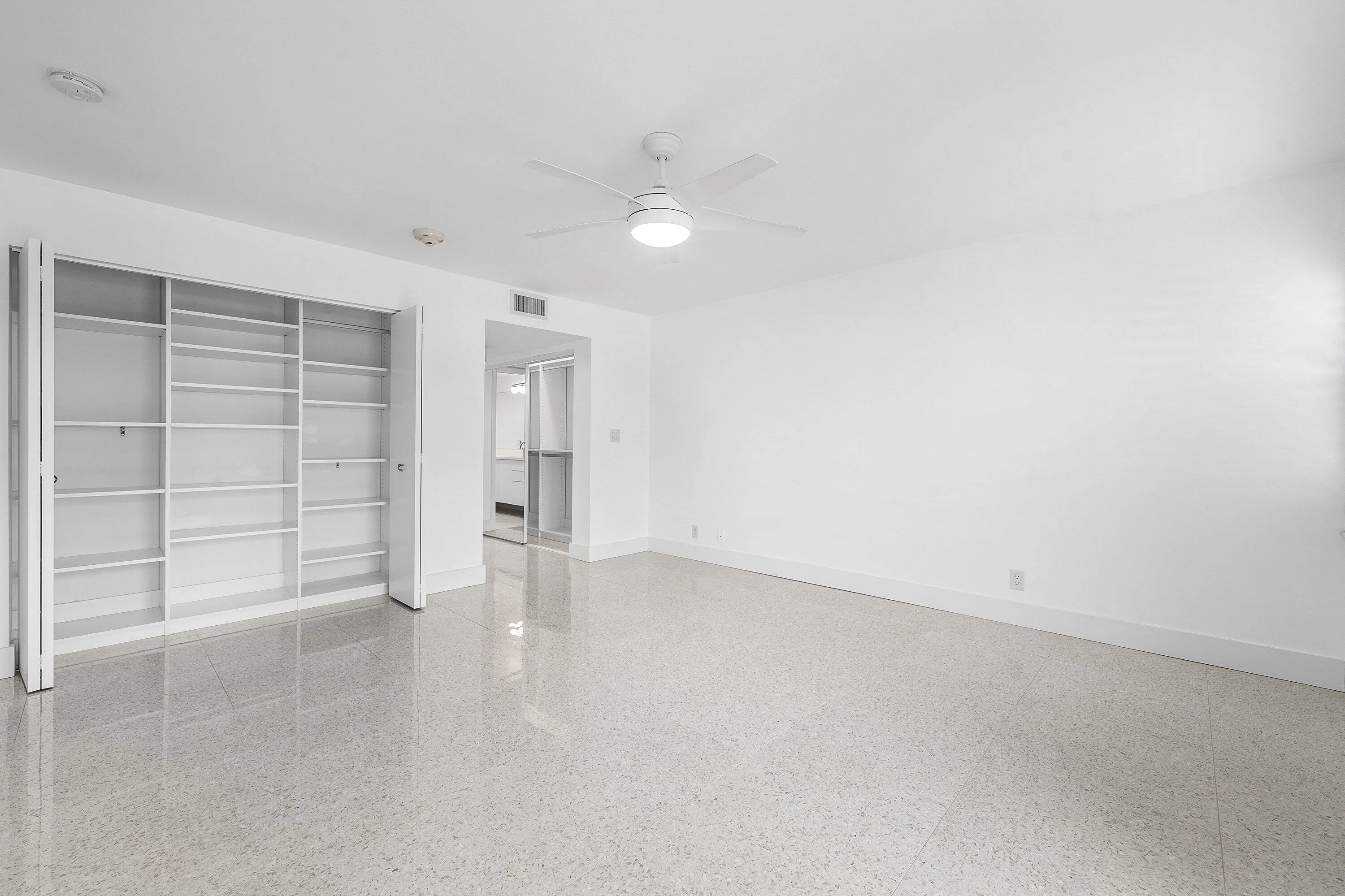 016-330Southeast20thAvenue-408-Deerfield