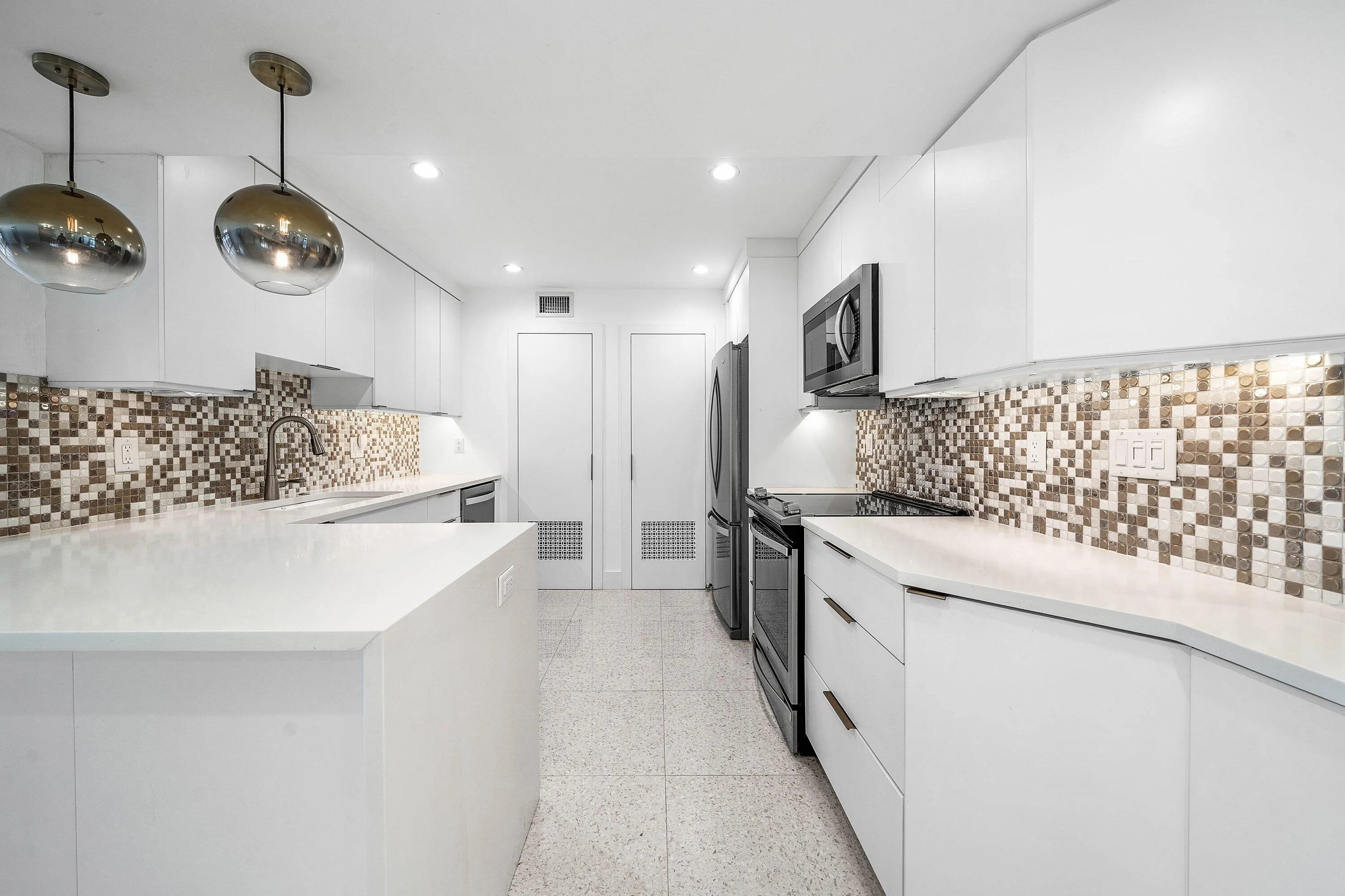011-330Southeast20thAvenue-408-Deerfield