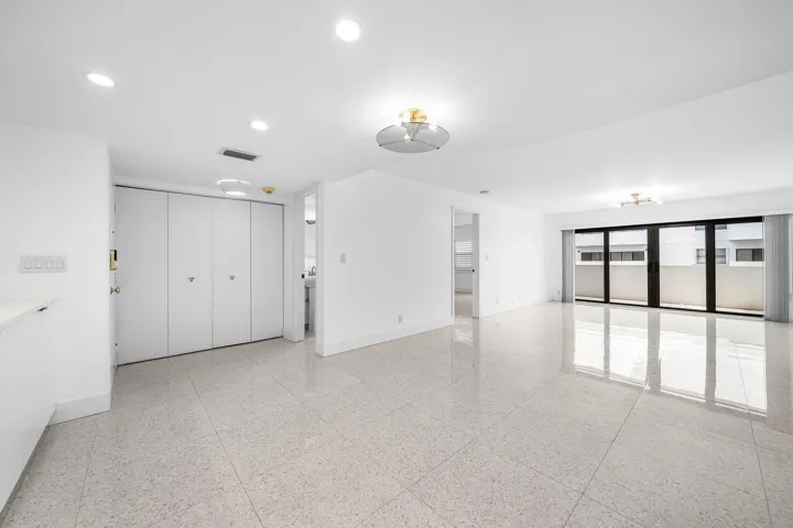005-330Southeast20thAvenue-408-Deerfield