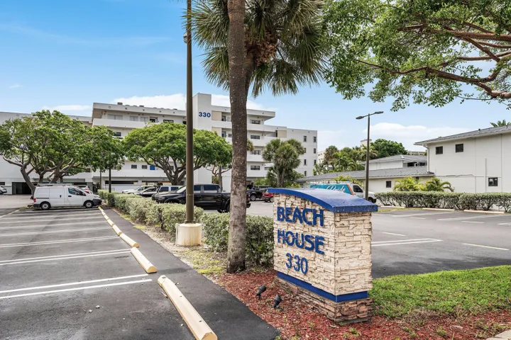 002-330Southeast20thAvenue-408-Deerfield