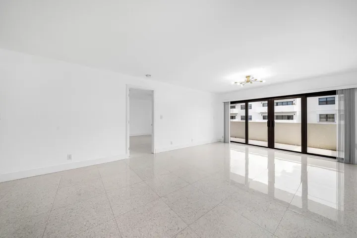 009-330Southeast20thAvenue-408-Deerfield
