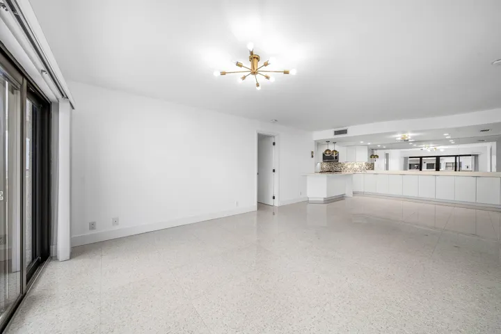 008-330Southeast20thAvenue-408-Deerfield