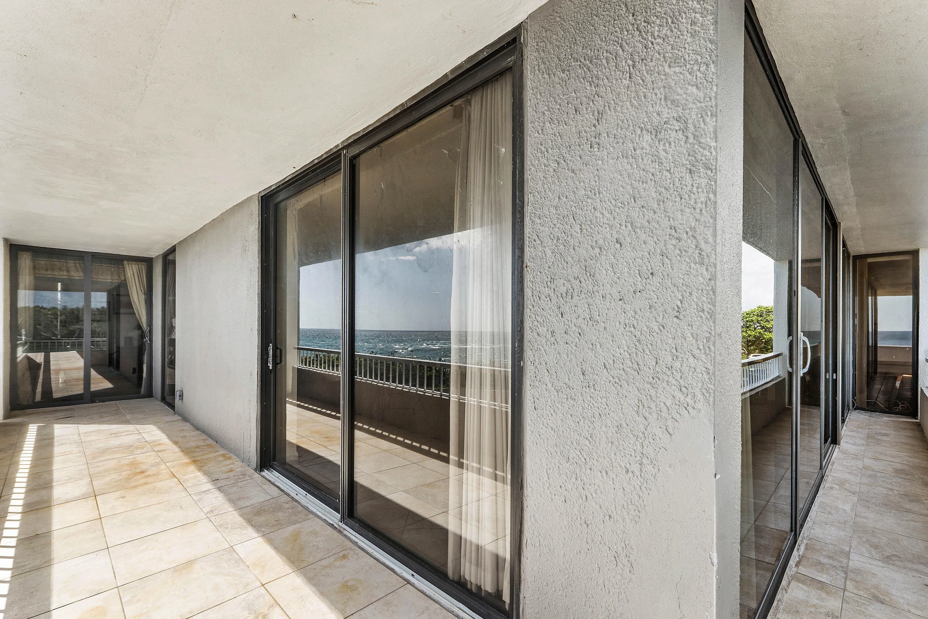 035-5540NorthOceanDrive-1C-RivieraBeach-