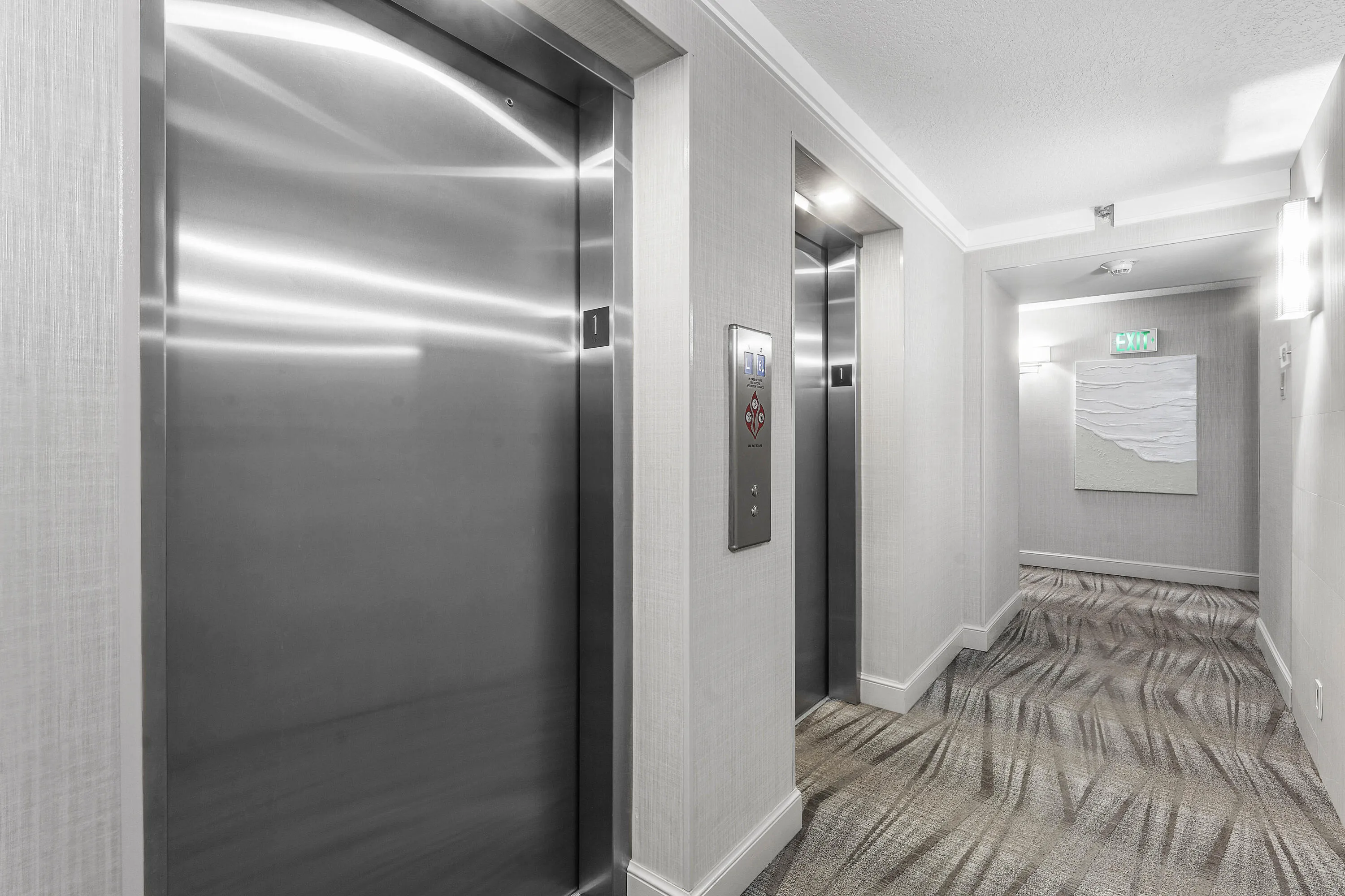 004-5540NorthOceanDrive-1C-RivieraBeach-