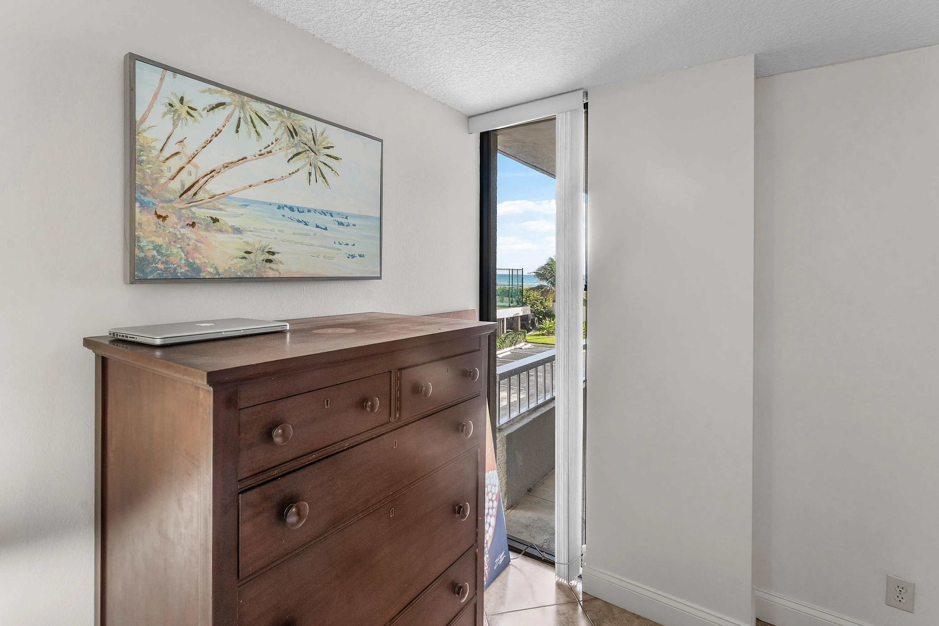 032-5540NorthOceanDrive-1C-RivieraBeach-