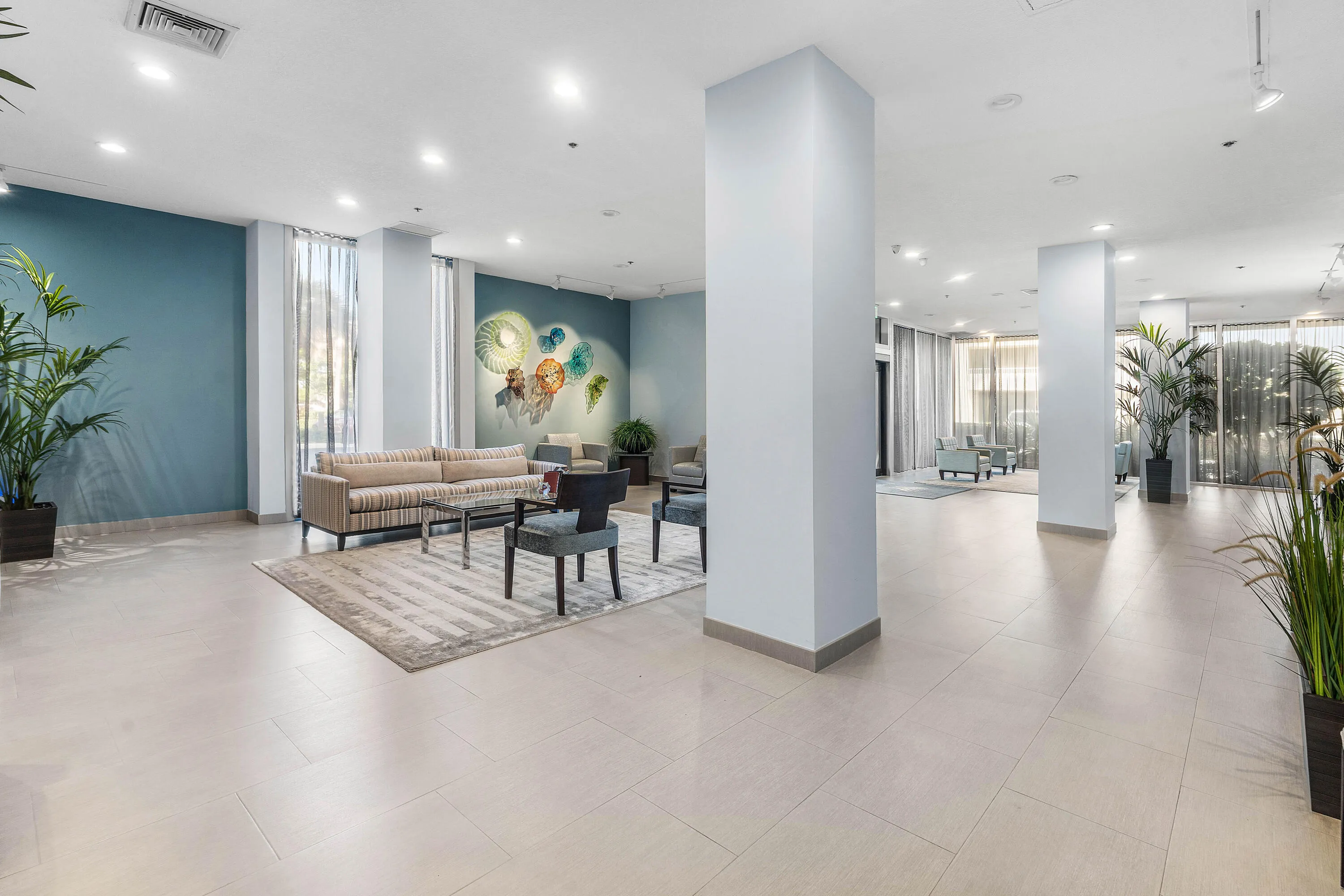 003-5540NorthOceanDrive-1C-RivieraBeach-