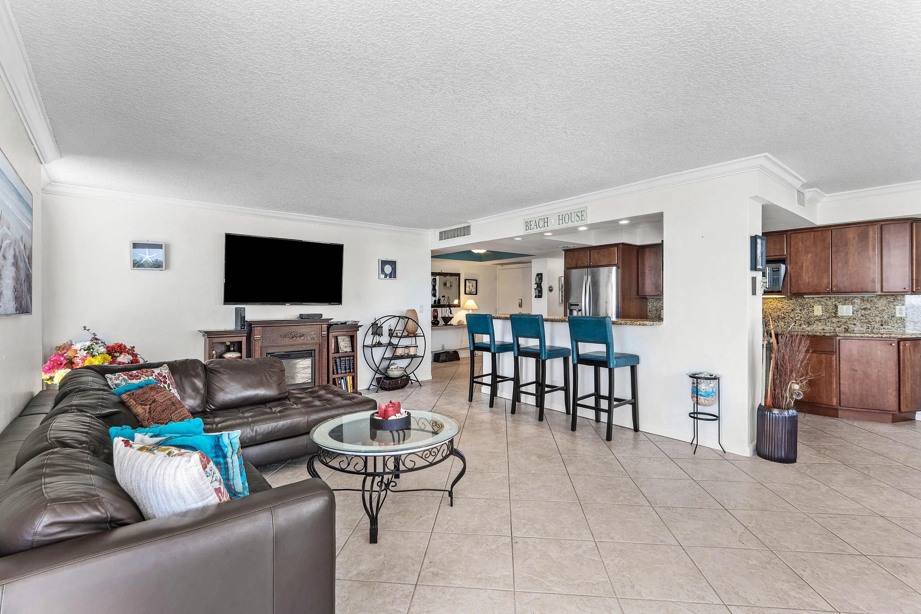 011-5540NorthOceanDrive-1C-RivieraBeach-