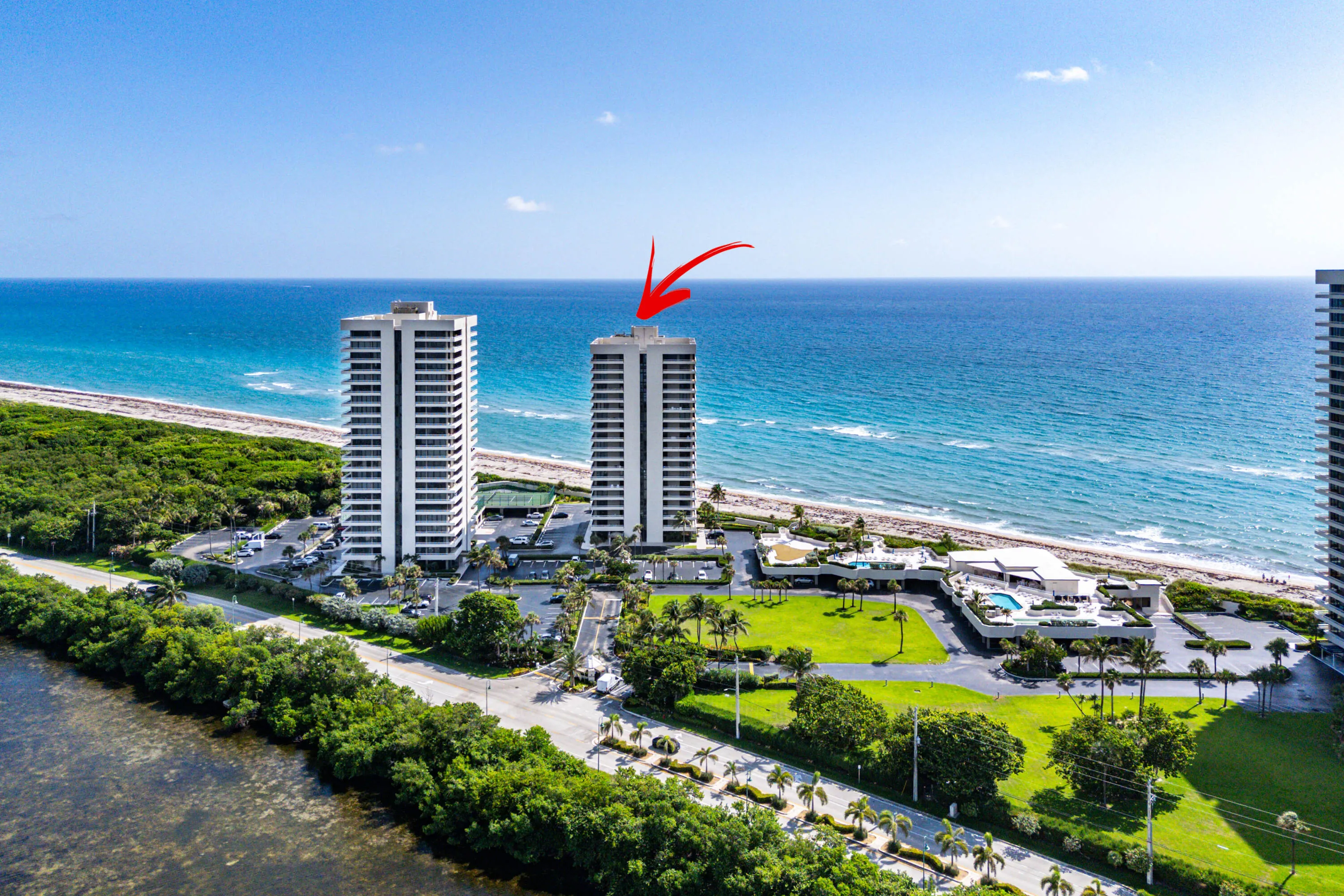042-5540NorthOceanDrive-1C-RivieraBeach-