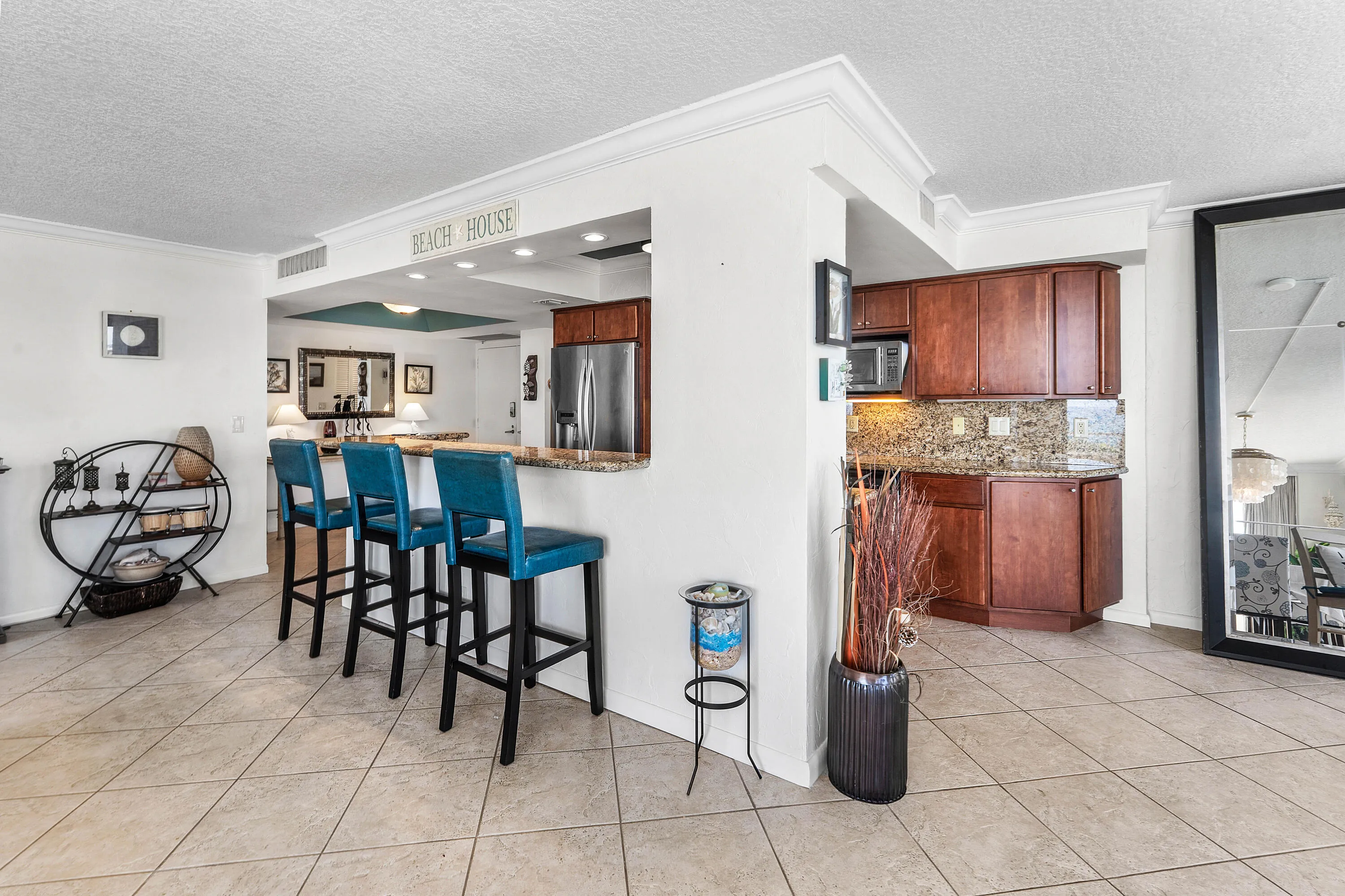 021-5540NorthOceanDrive-1C-RivieraBeach-