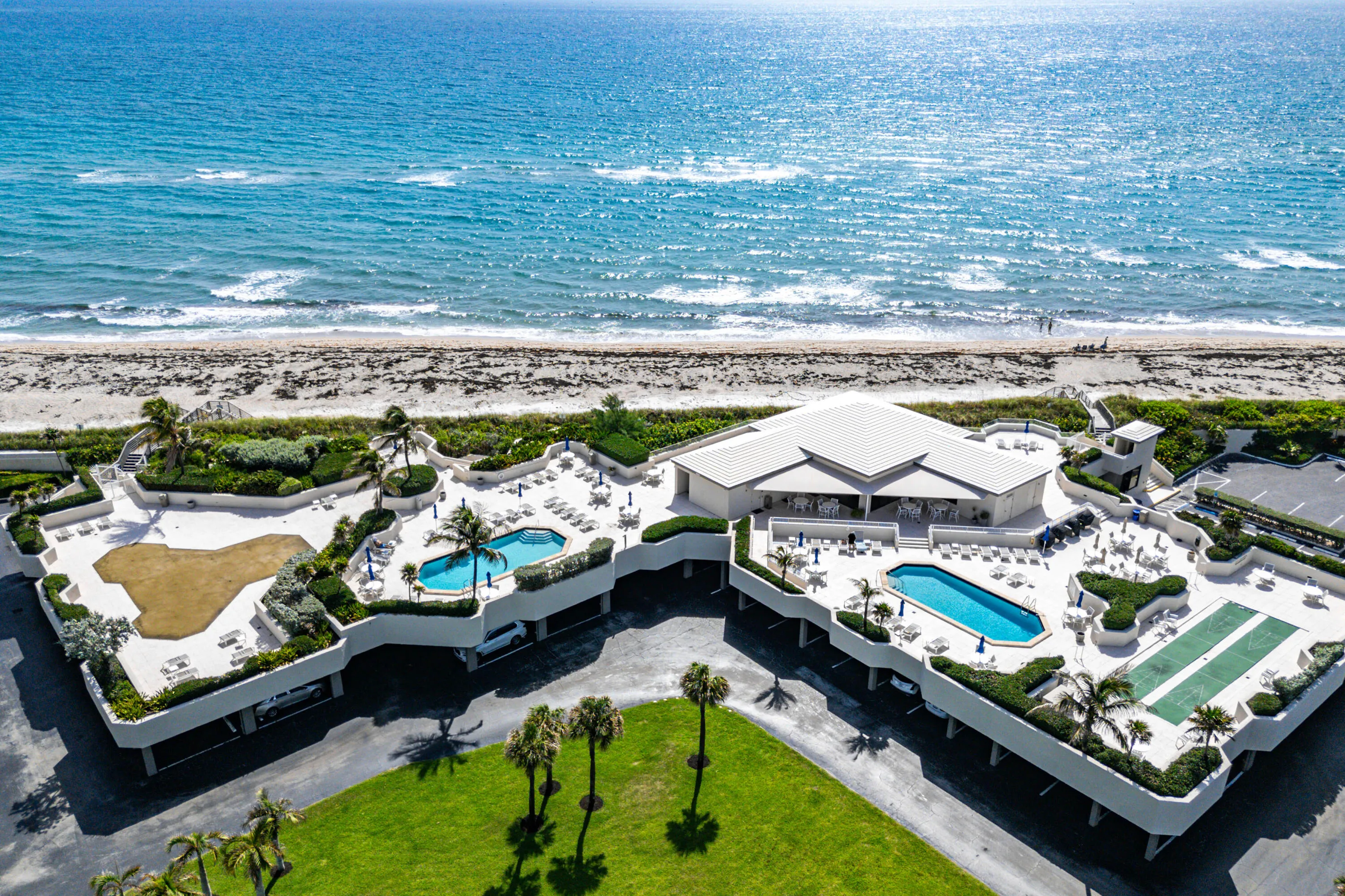 047-5540NorthOceanDrive-1C-RivieraBeach-