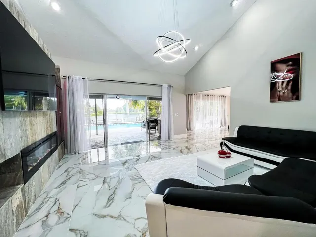 Living room 1