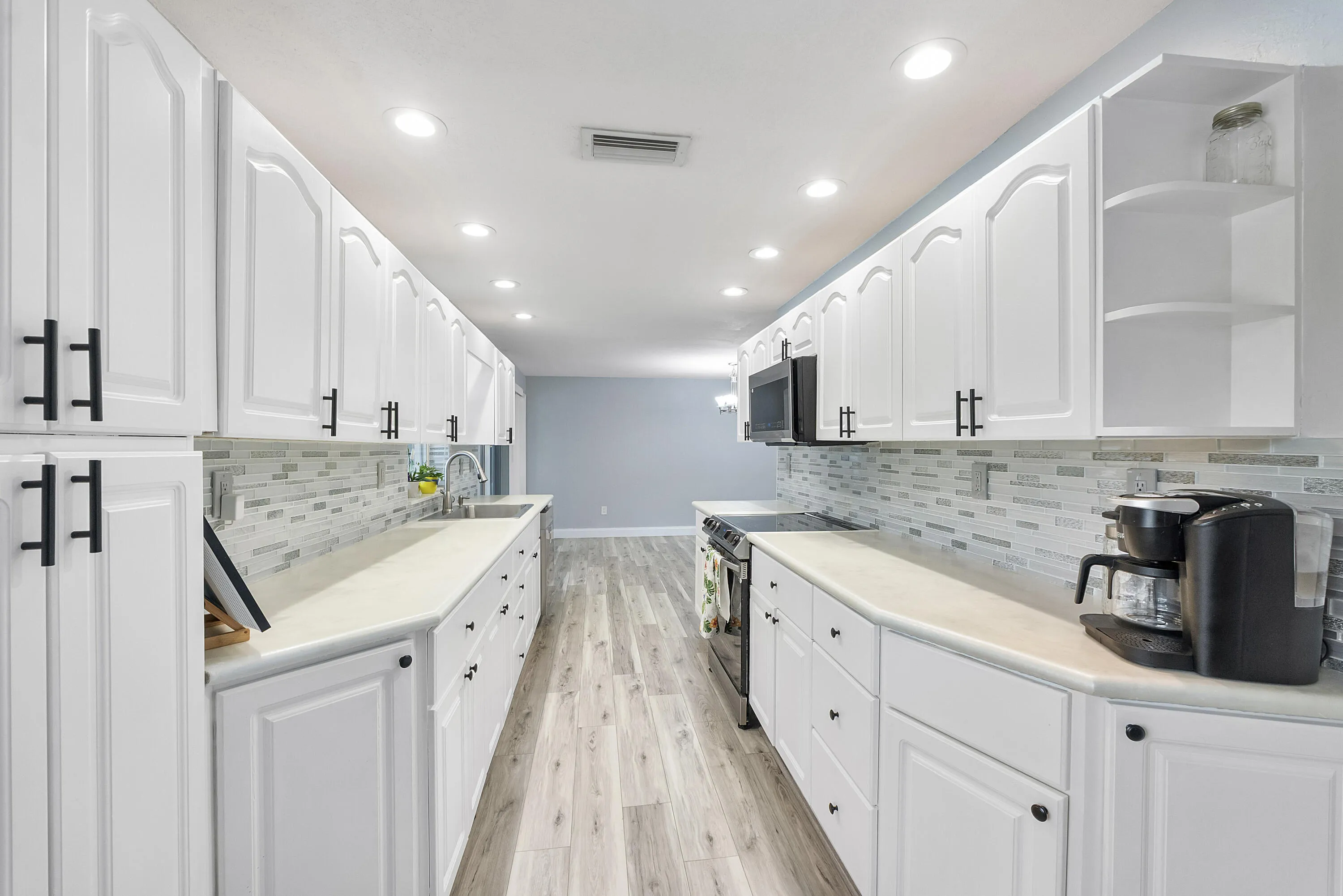10625 Nw 37th St_037