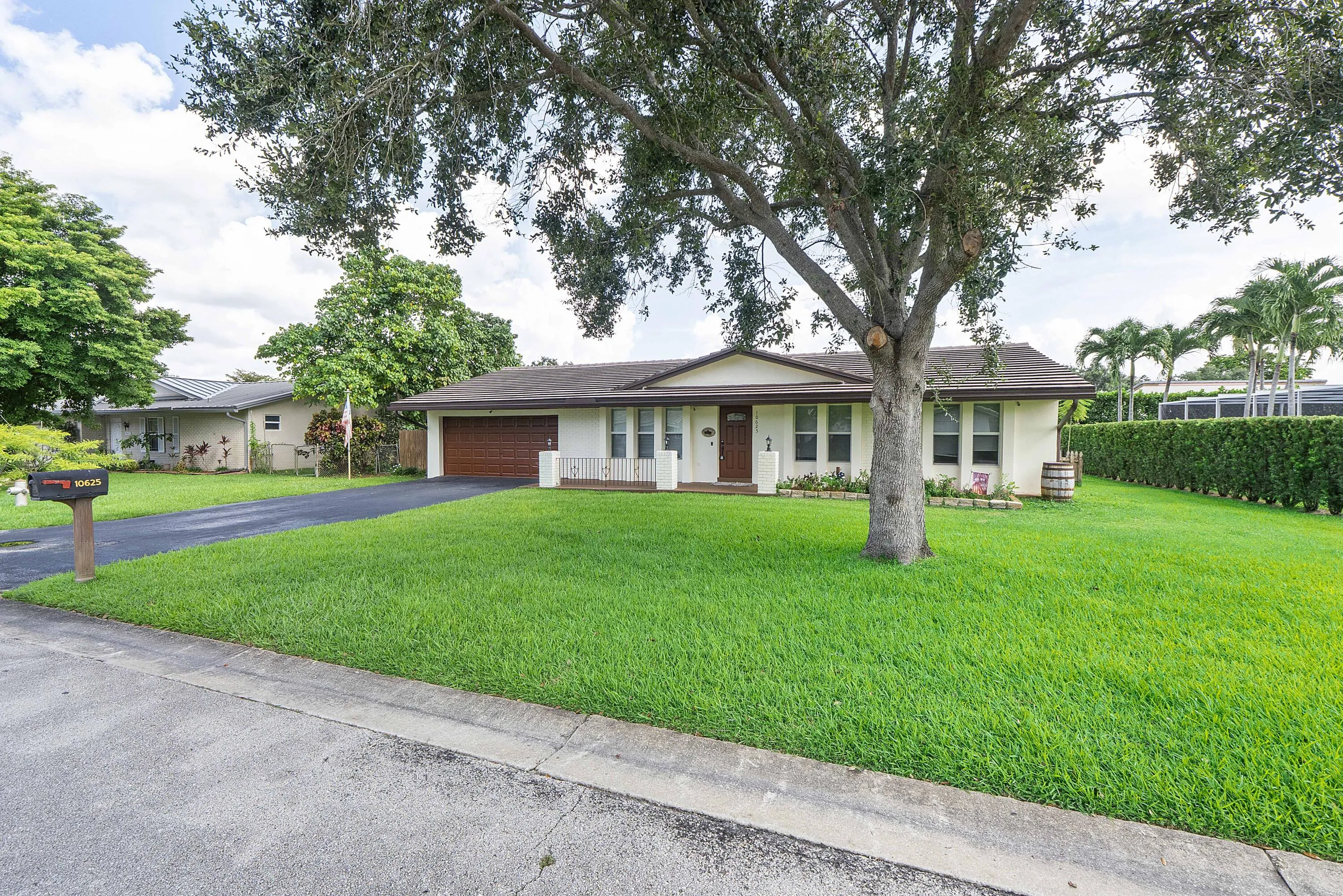 10625 Nw 37th St_057